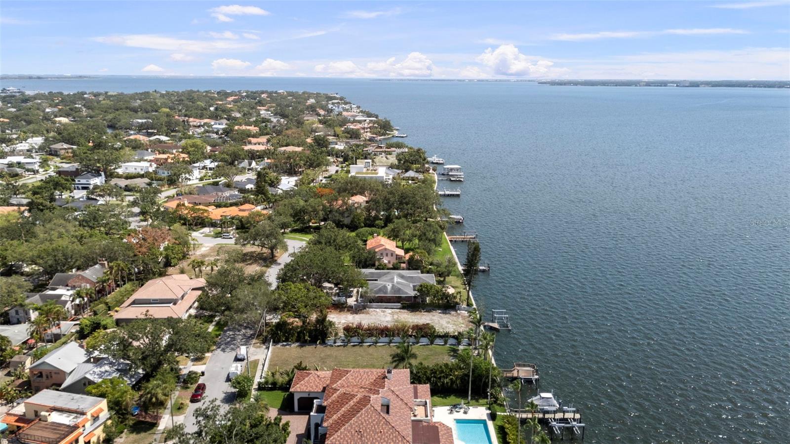DAVIS ISLANDS PB10 PG52 TO 57 - Residential