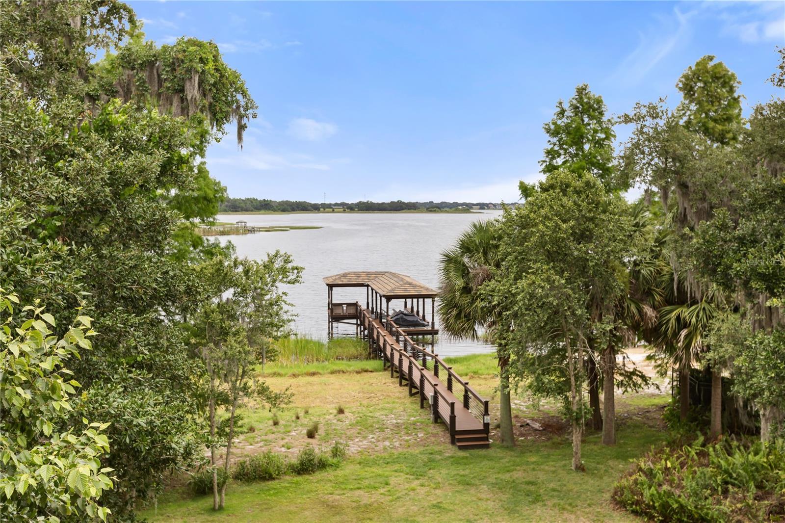 WATERSIDE 90'S - Residential
