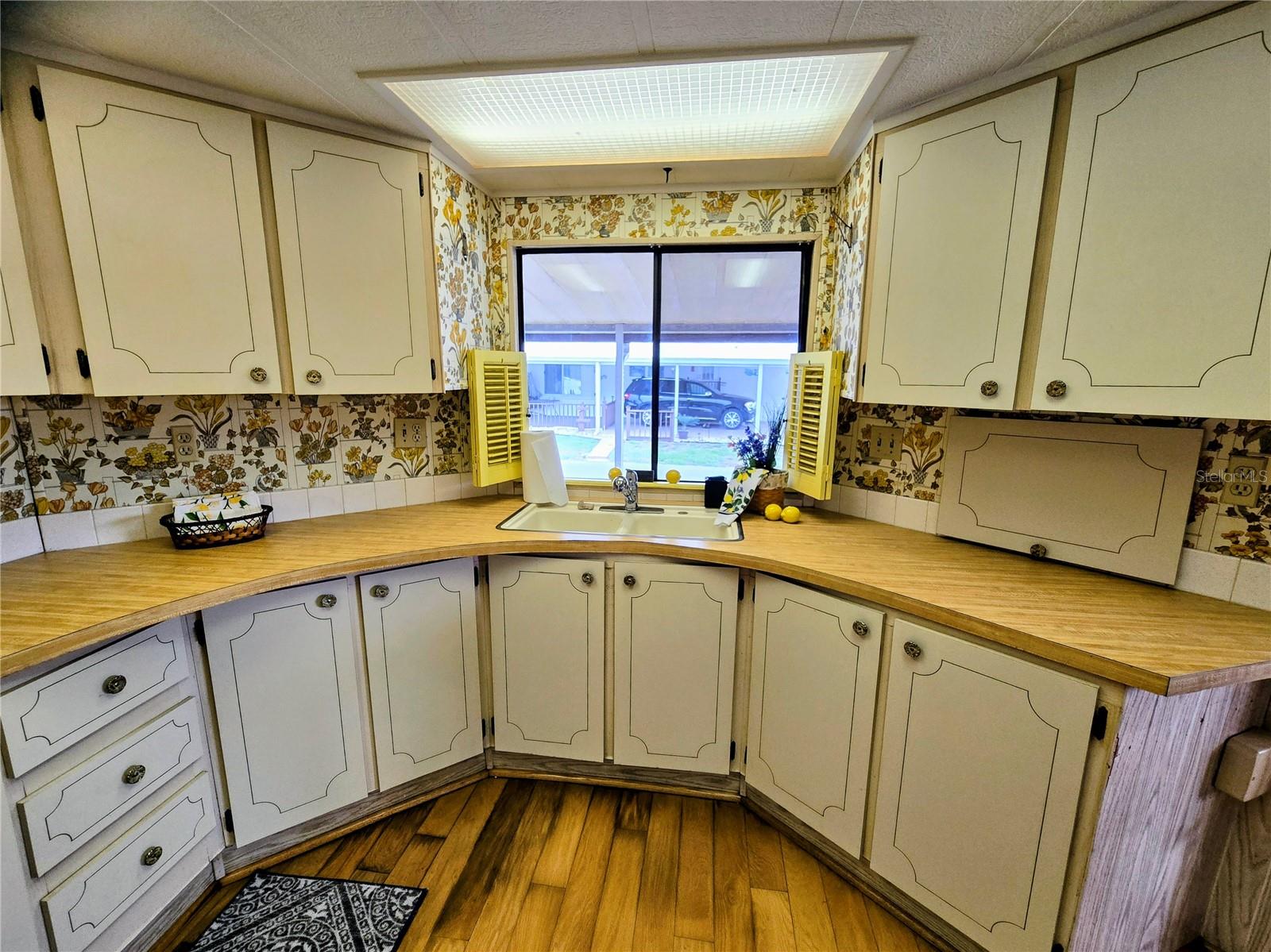 COUNTRY AIRE VILLAGE - Residential