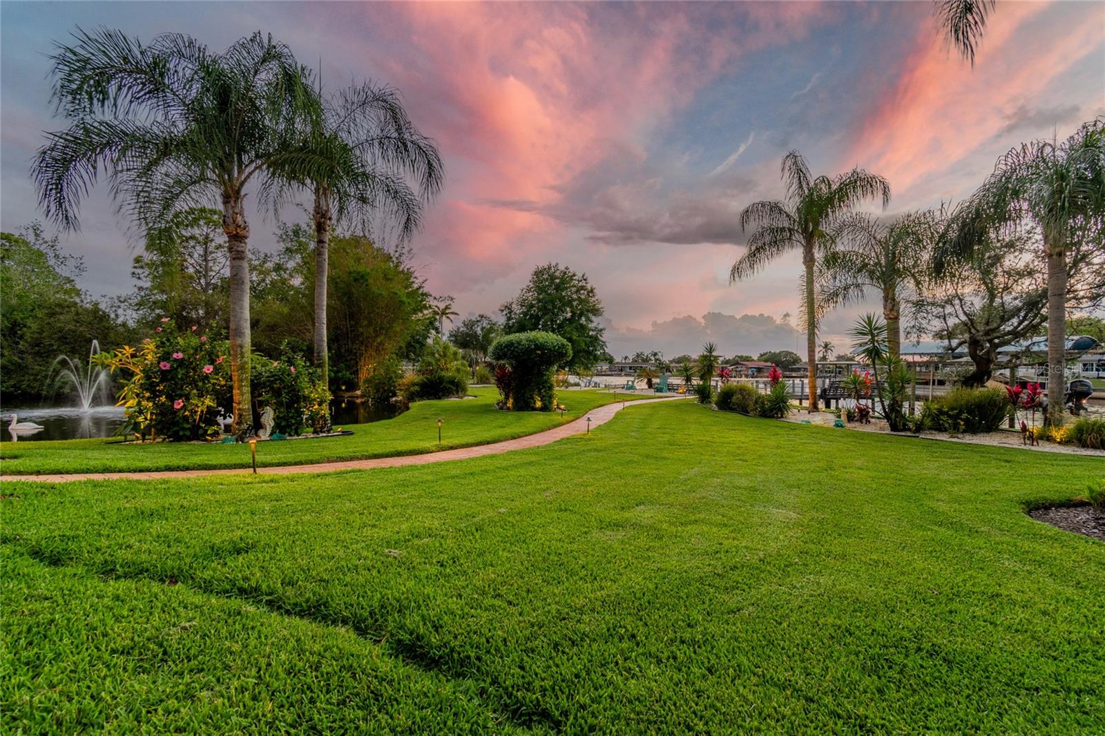 RIVIERA - Residential