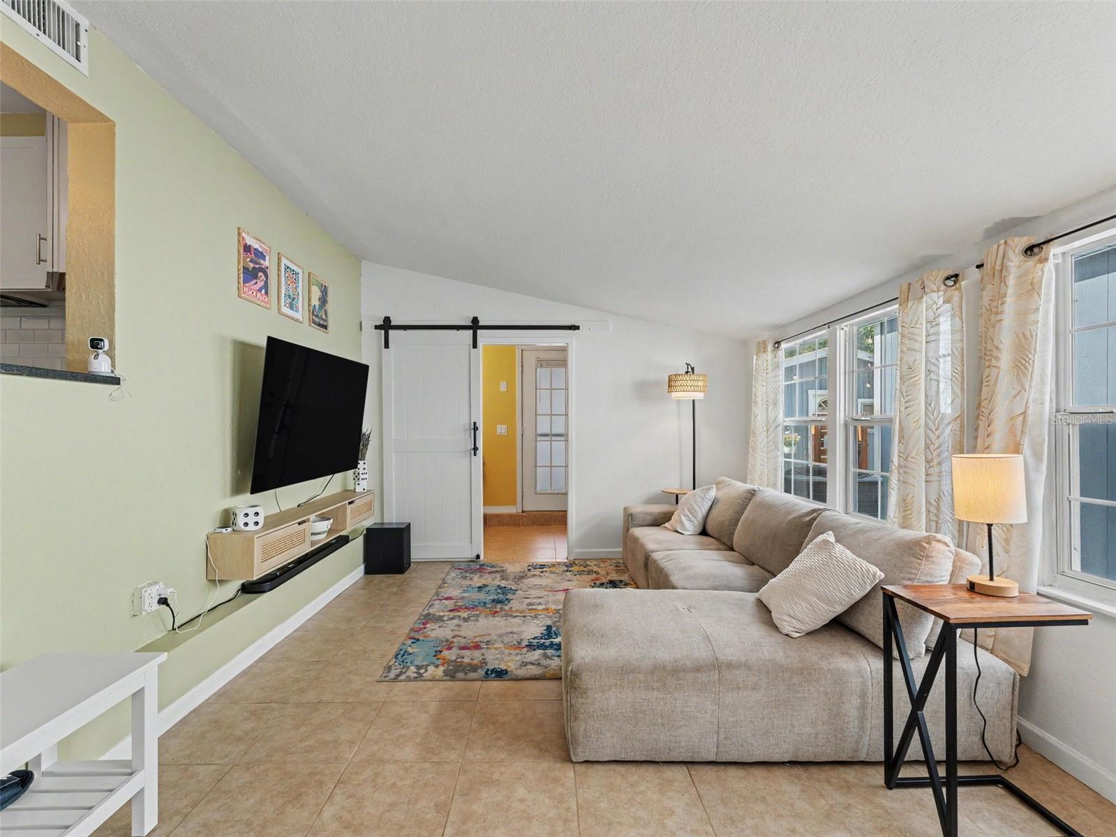 LARRYS SUB - Residential