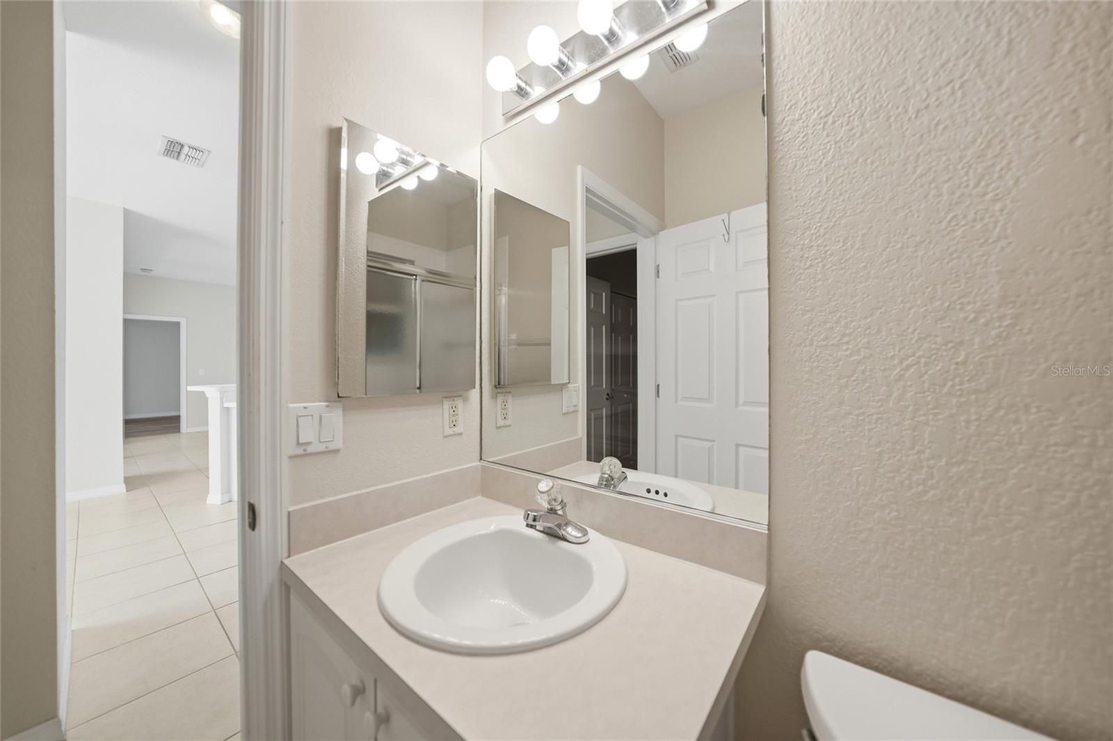 KINGS GATE - Residential