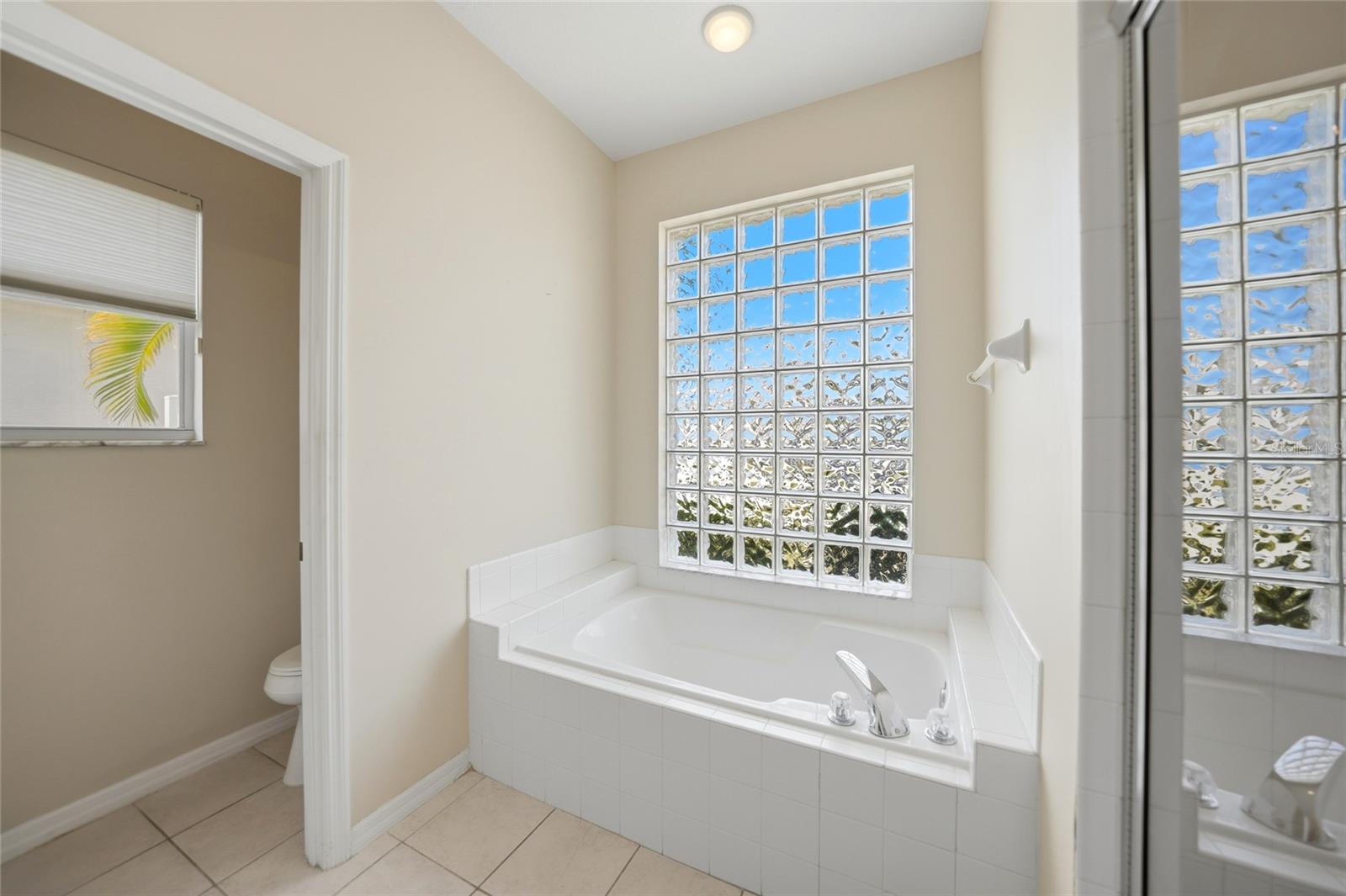 KINGS GATE - Residential