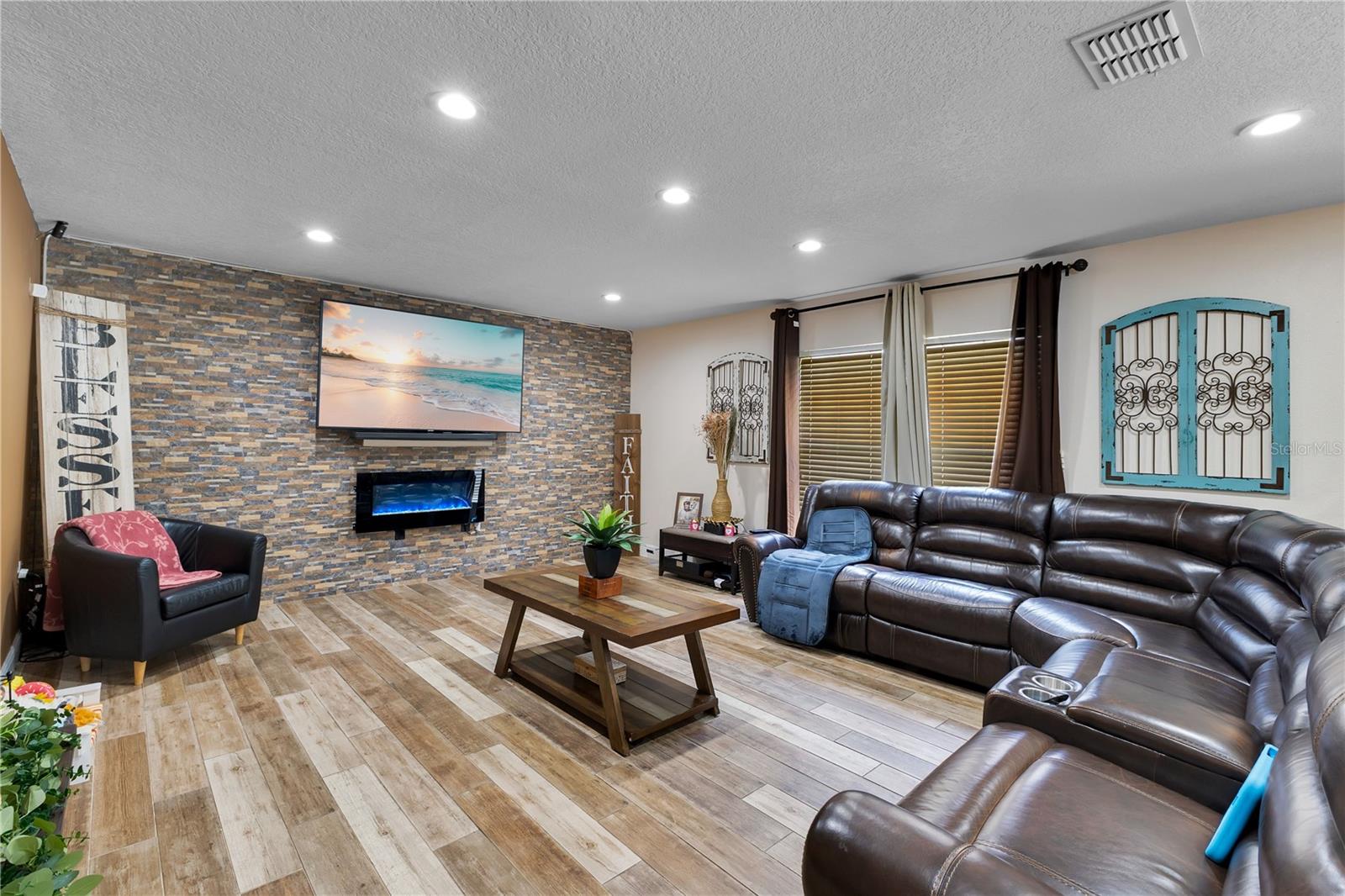 SOUTHERN PINES UNIT 1 - Residential