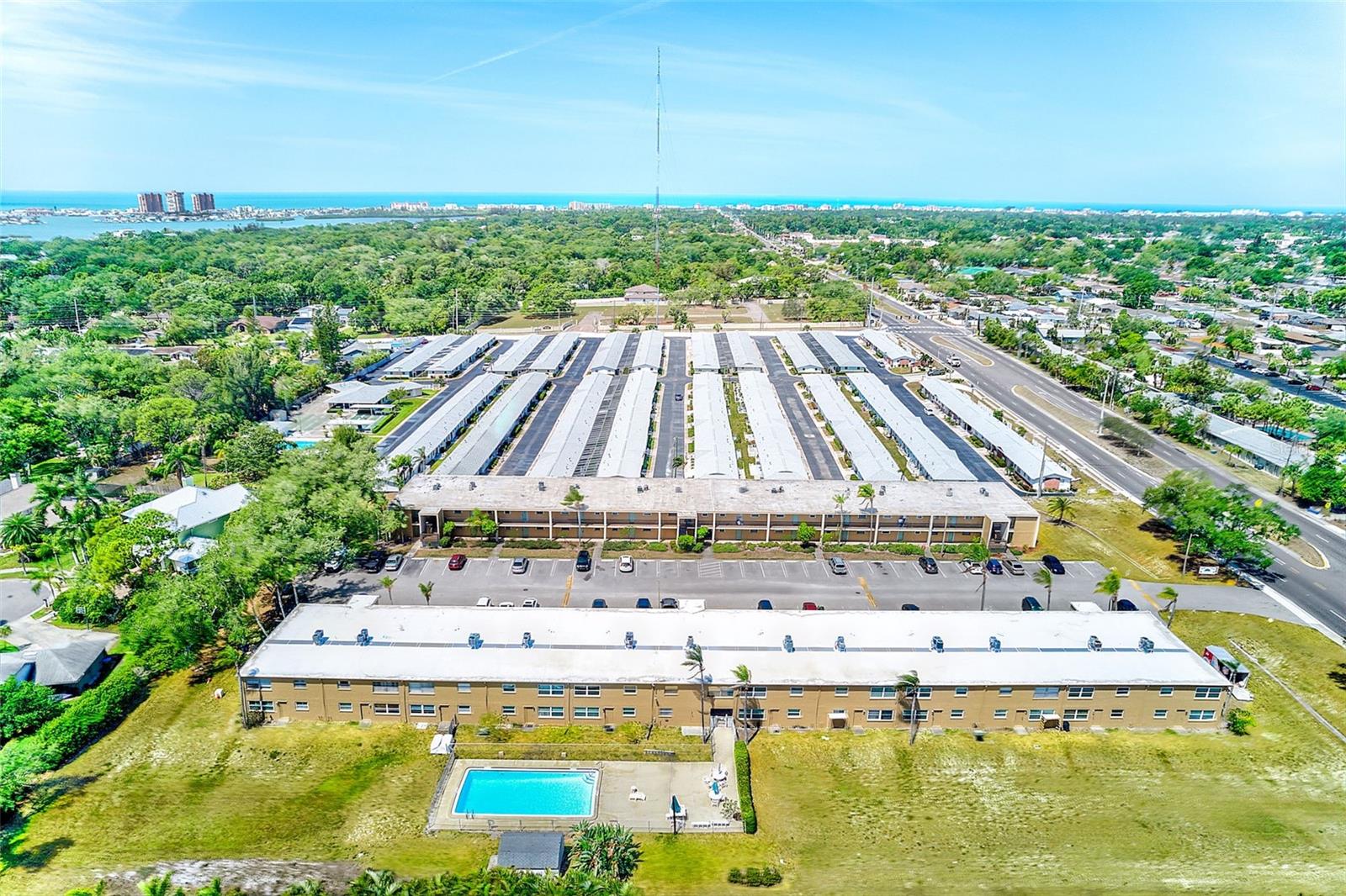 OAKHURST GARDEN APTS CONDO - Residential