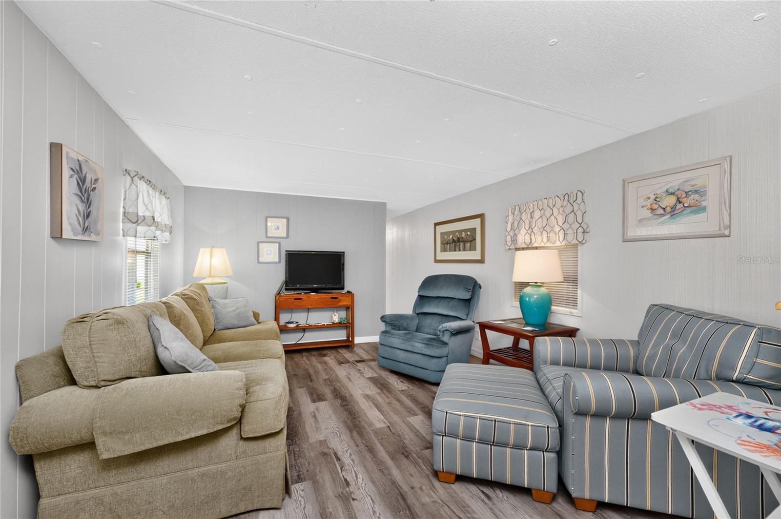 VILLAGE HOLIDAY LAKE - Residential