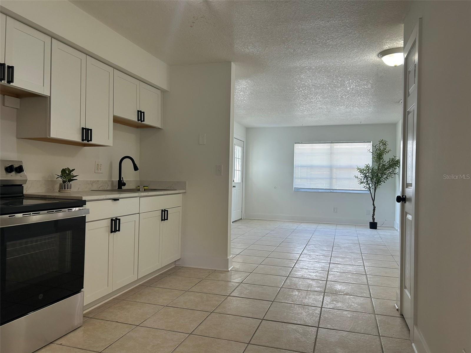 WEST PORT - Residential Income