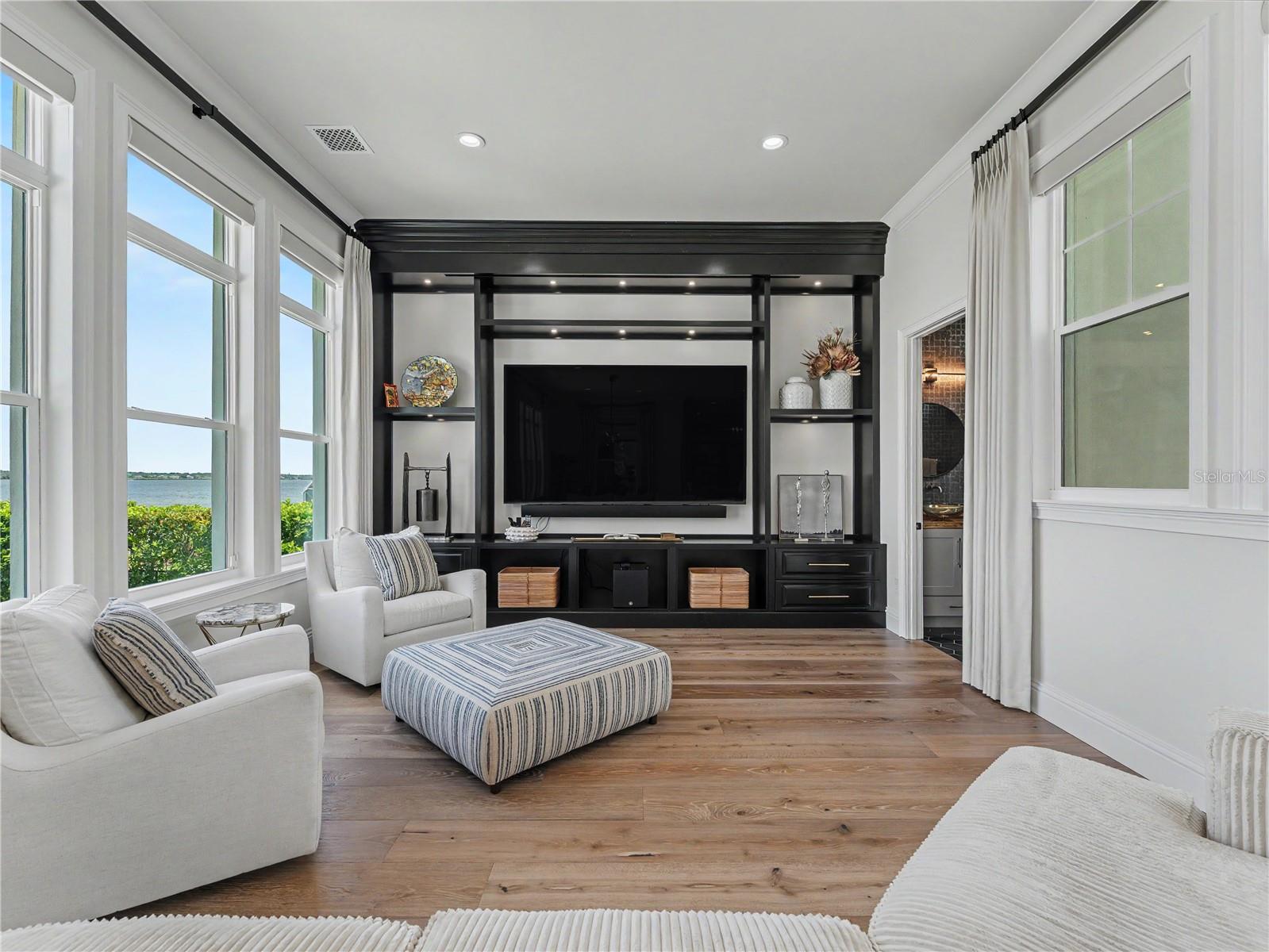 TAMPASHORES BAY SEC - Residential