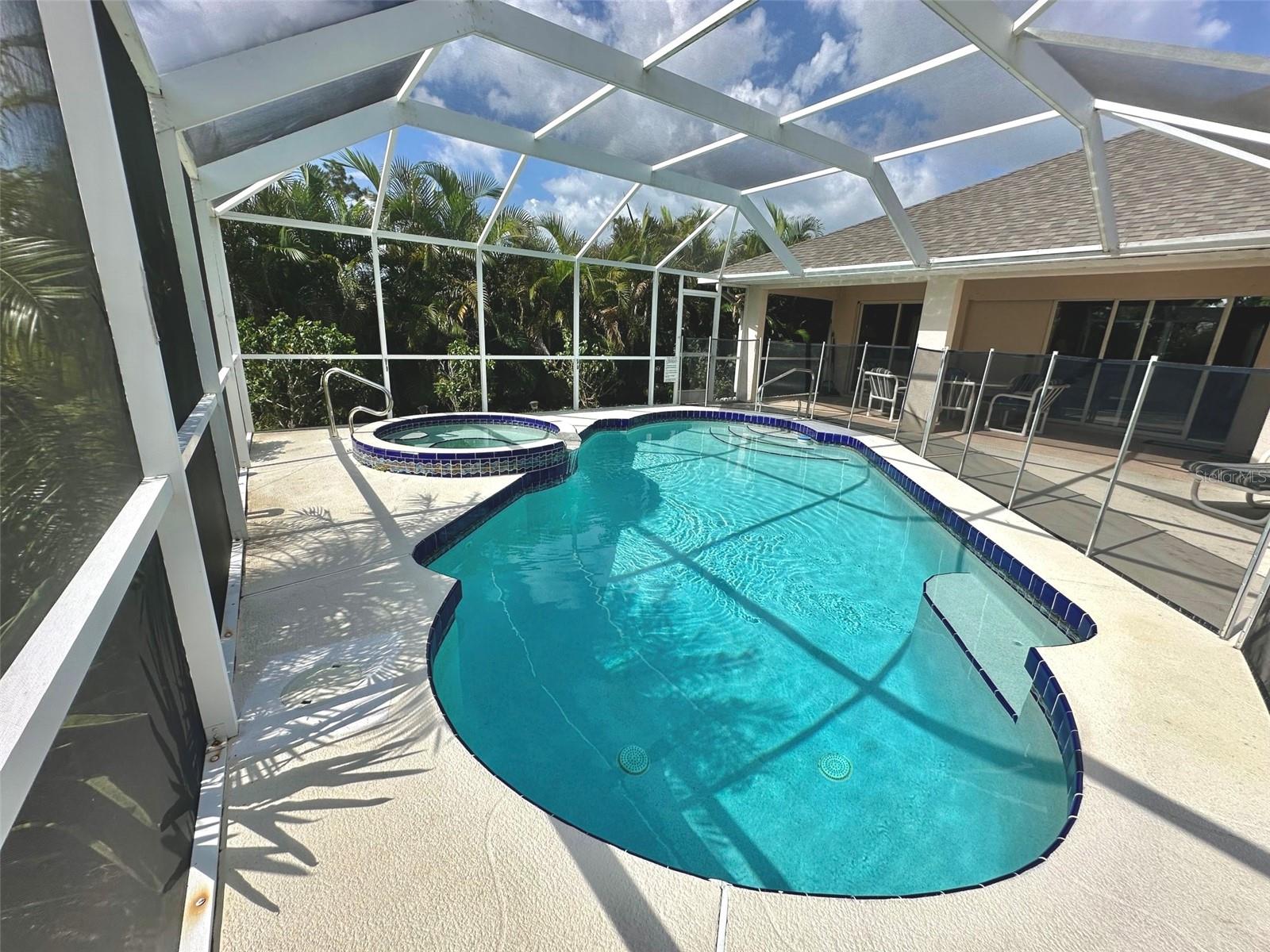 ROTONDA WEST LONG MEADOW - Residential