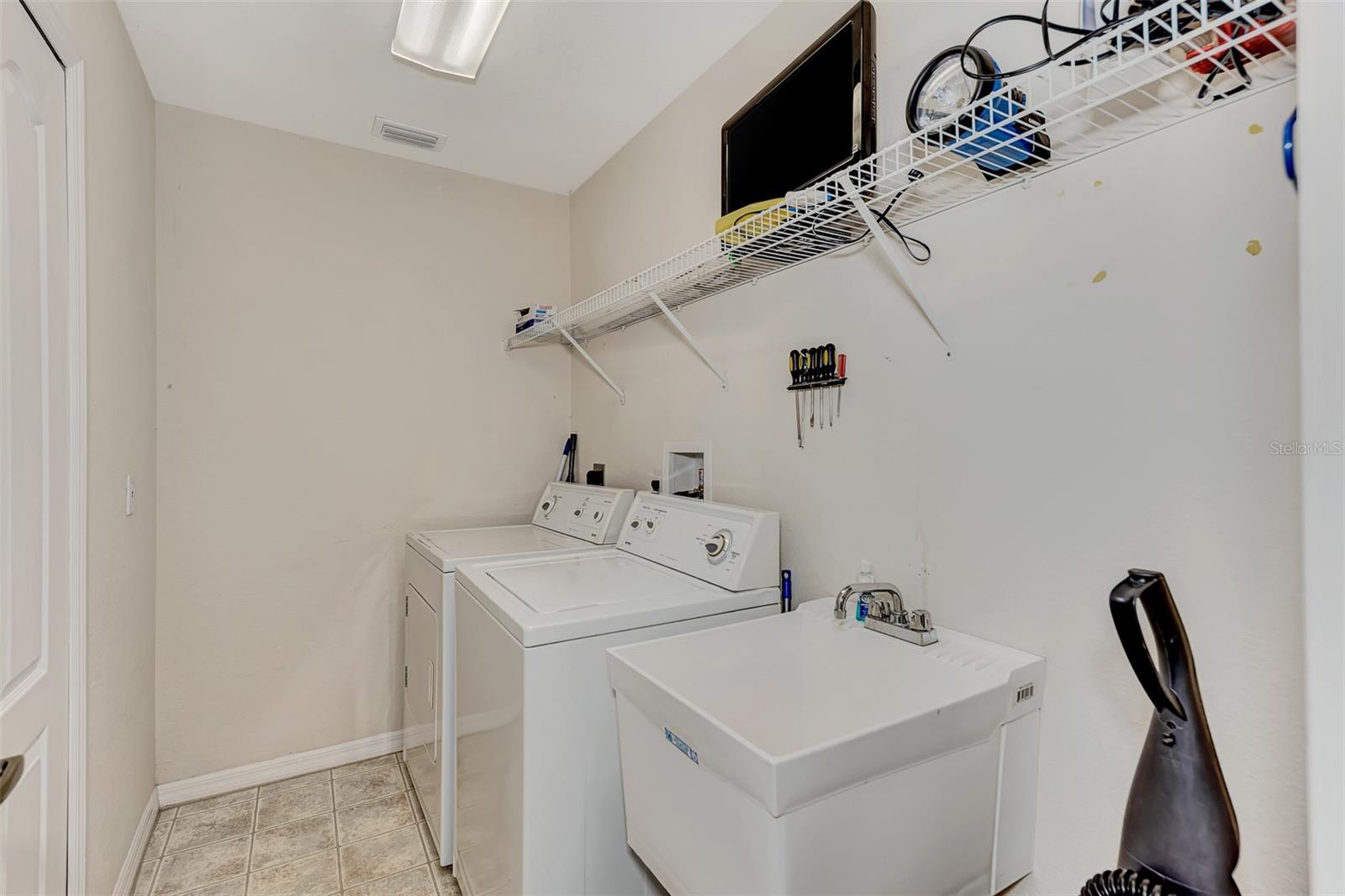 ROTONDA WEST LONG MEADOW - Residential
