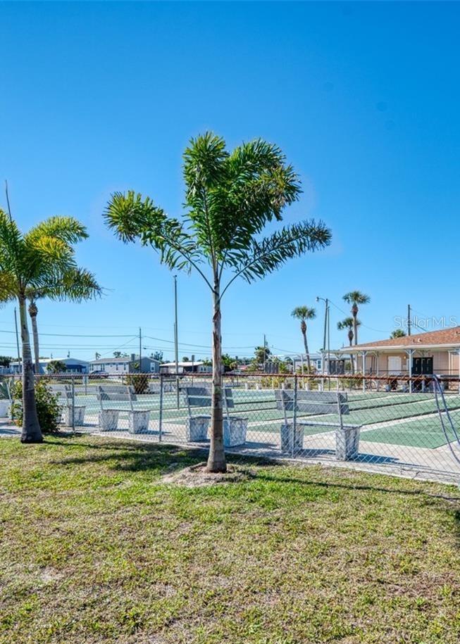 HOLIDAY MOB ESTATES 2ND ADD - Land