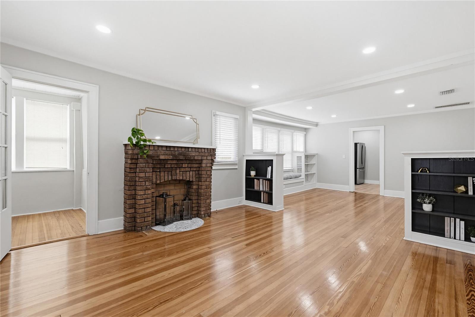 ST PETERSBURG INVESTMENT CO SUB - Residential