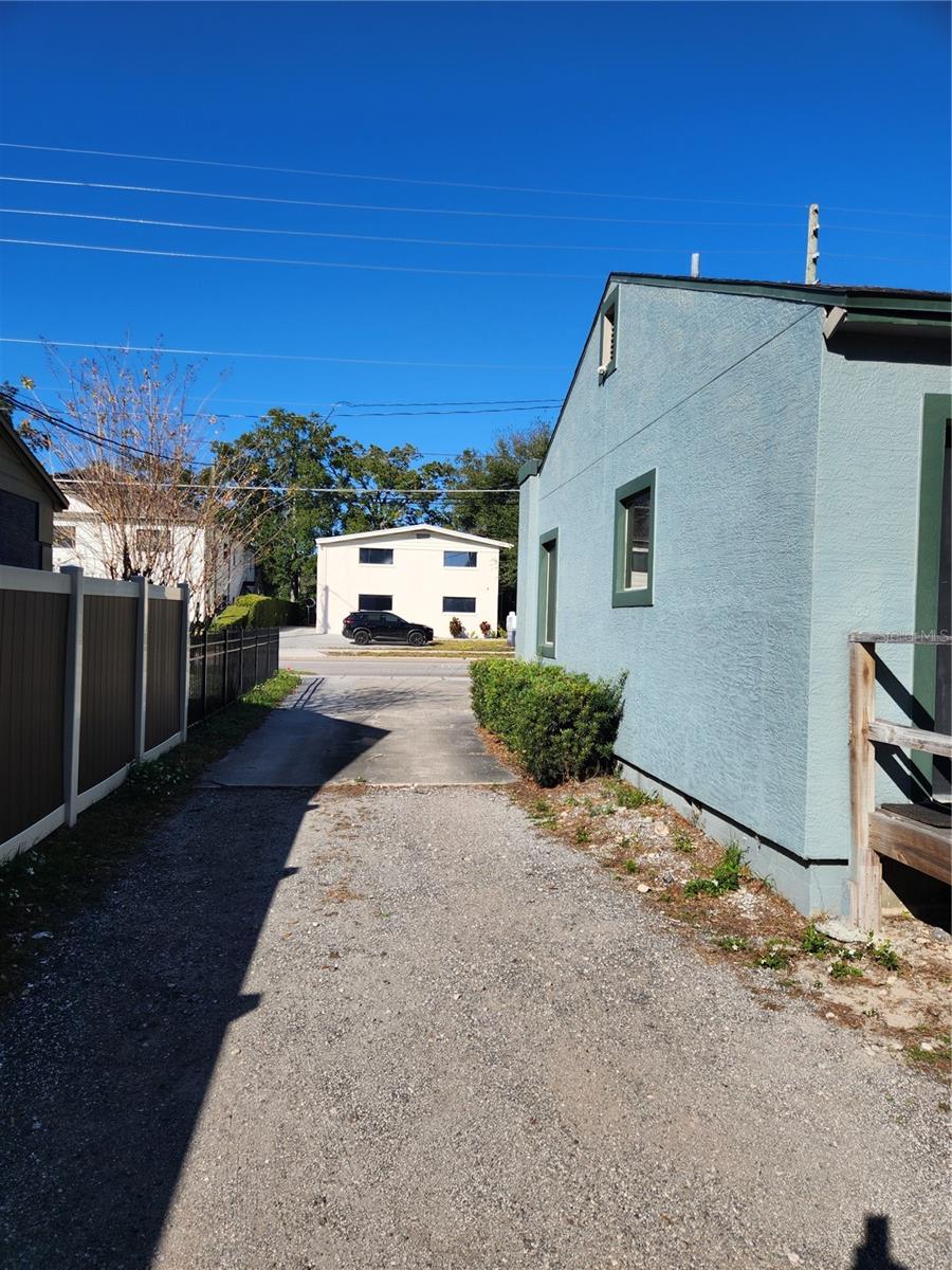 BUENA VISTA - Commercial Sale