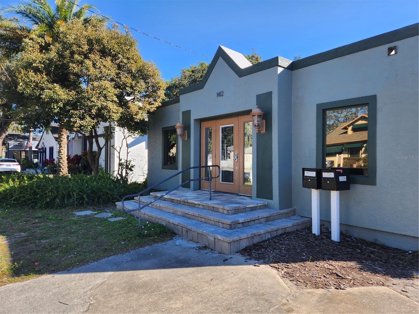 BUENA VISTA - Commercial Sale
