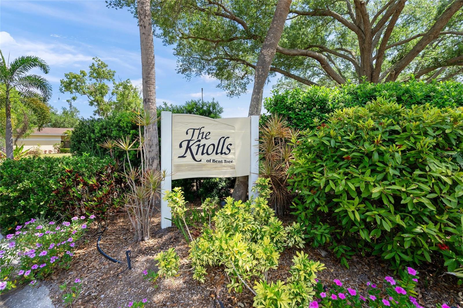 KNOLLS THE, BENT TREE - Residential