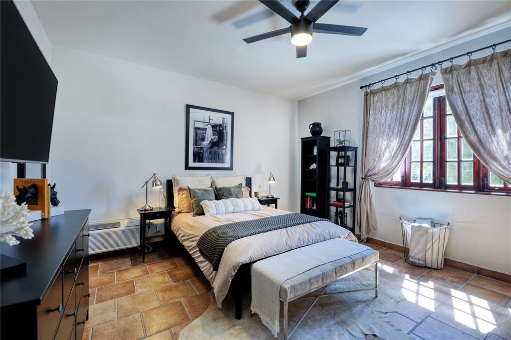 CONDADO BEACH - Residential