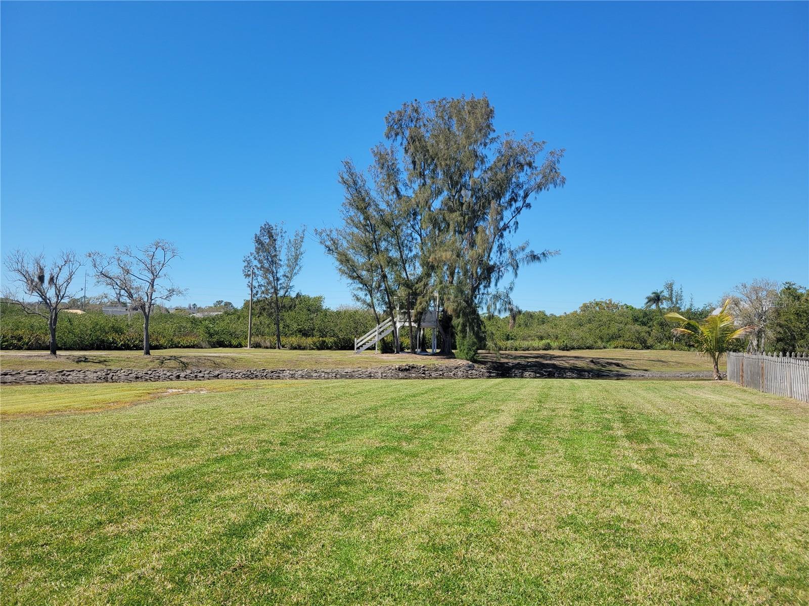 SHERWOOD MANOR - Residential Lease