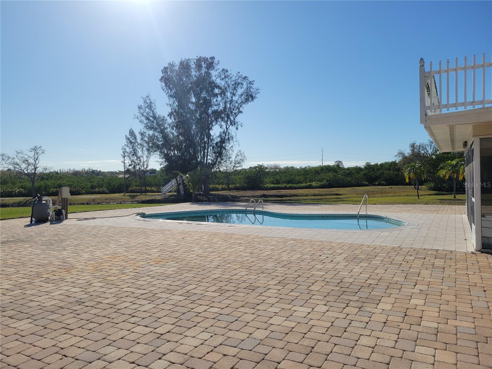 SHERWOOD MANOR - Residential Lease