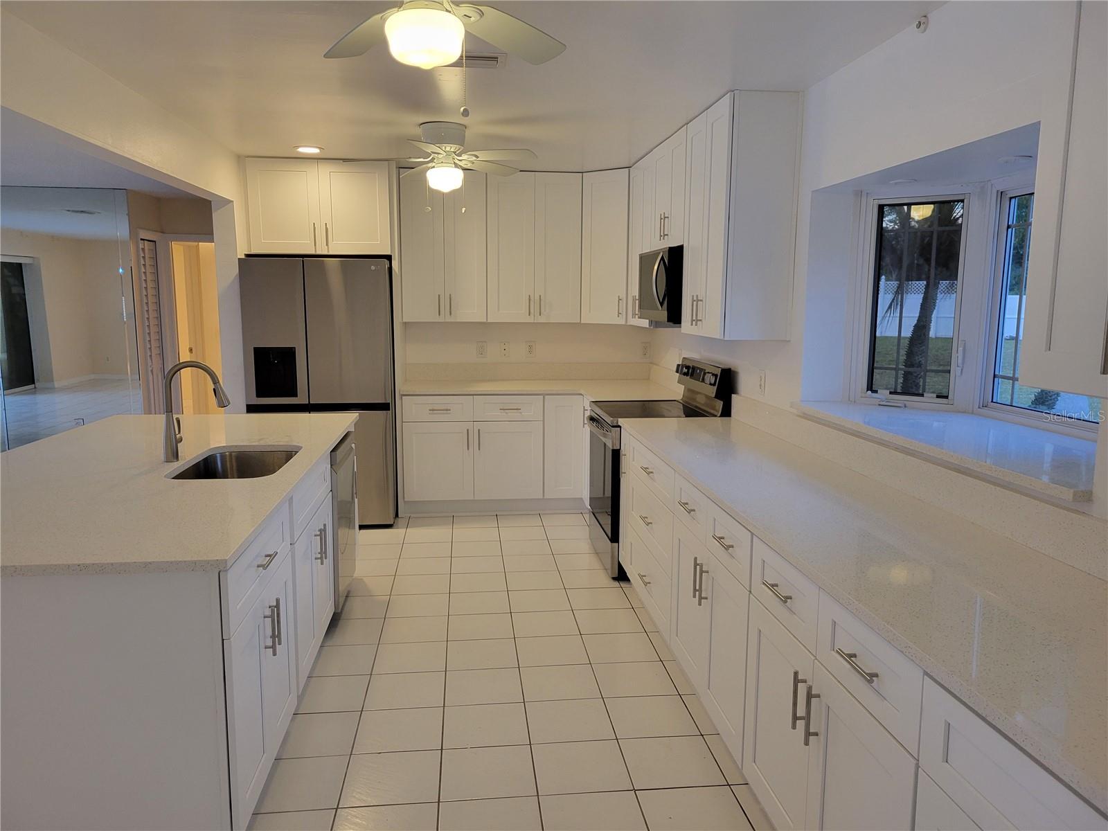 SHERWOOD MANOR - Residential Lease