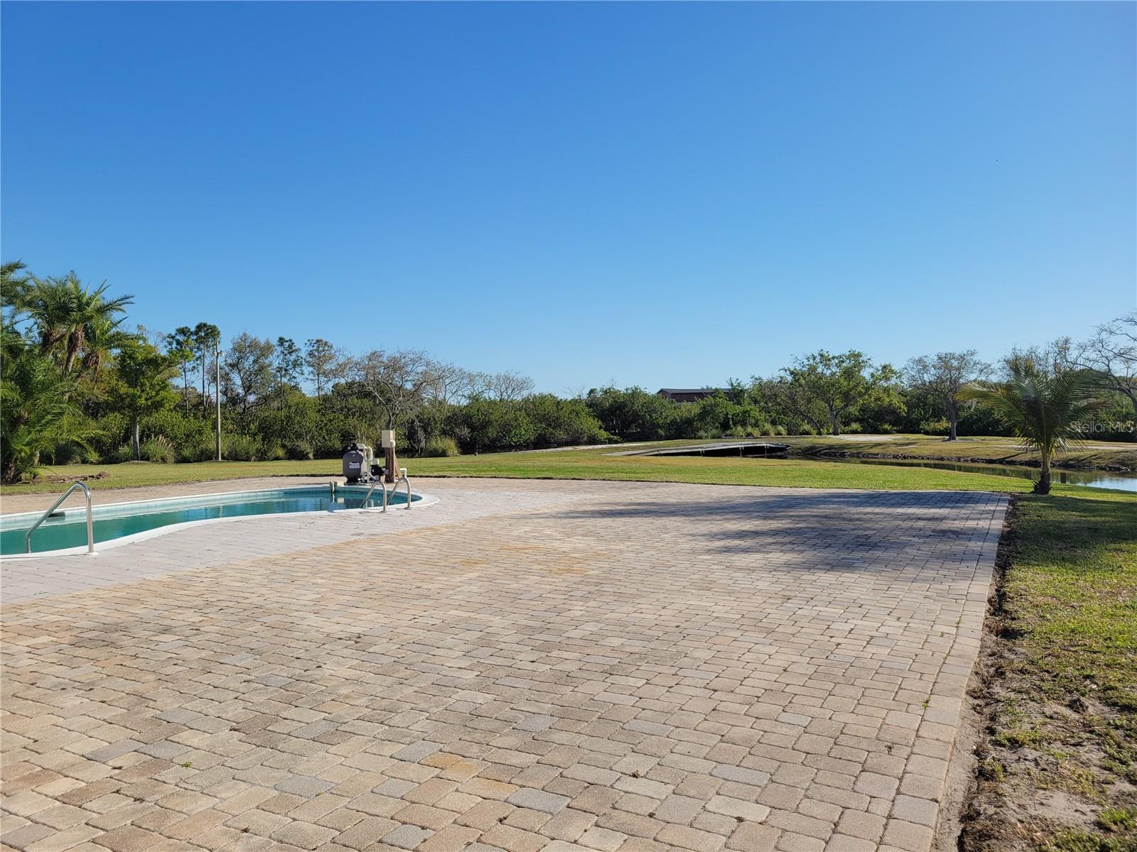 SHERWOOD MANOR - Residential Lease