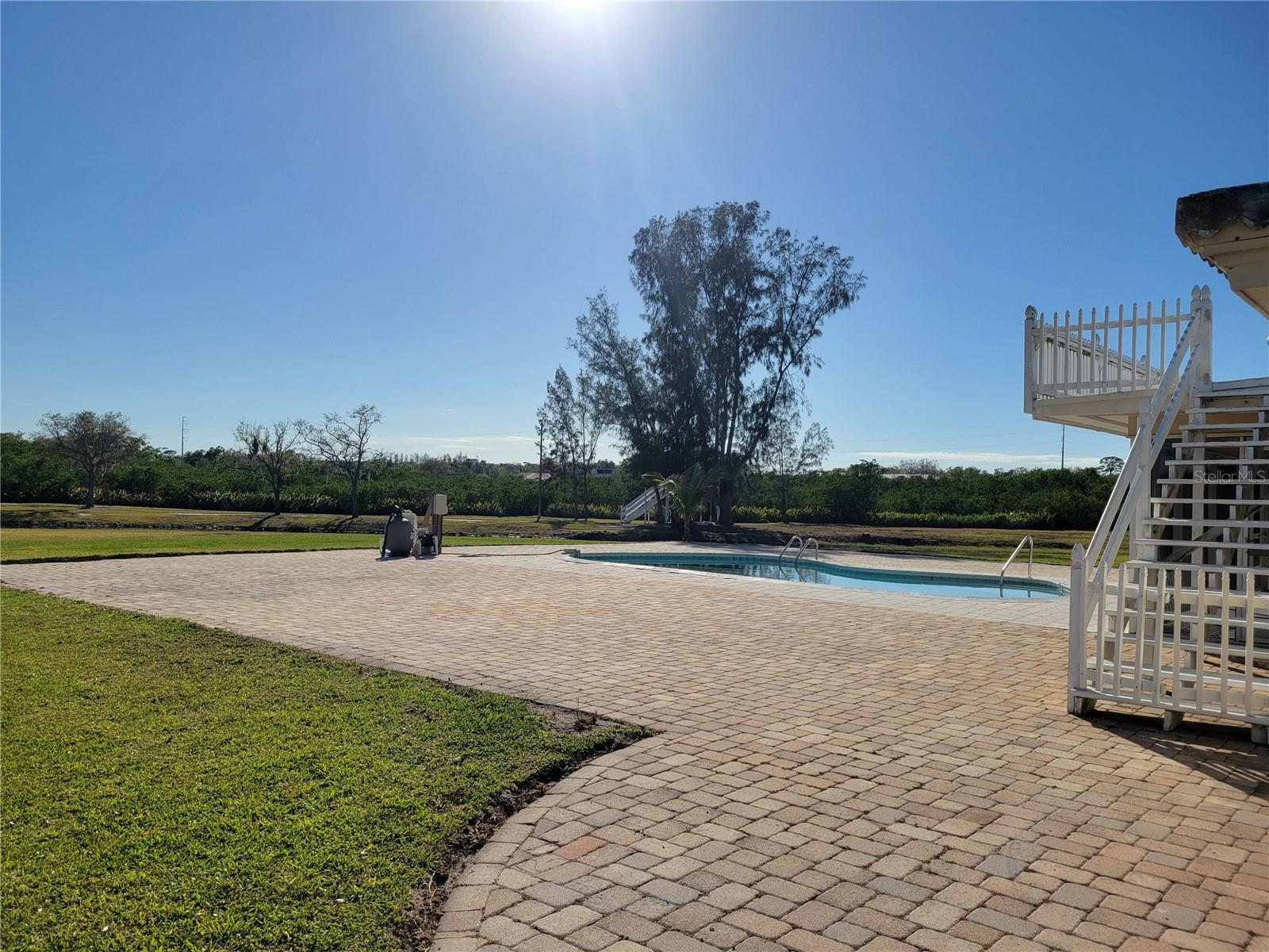 SHERWOOD MANOR - Residential Lease