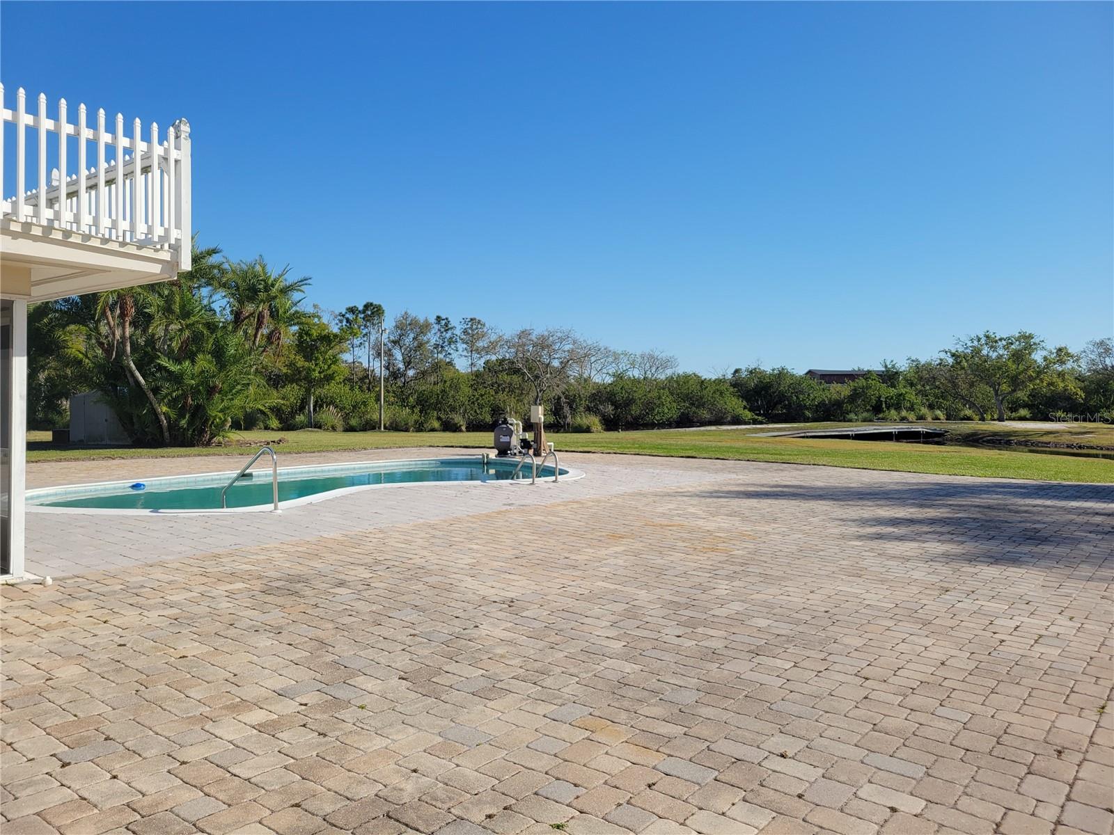 SHERWOOD MANOR - Residential Lease