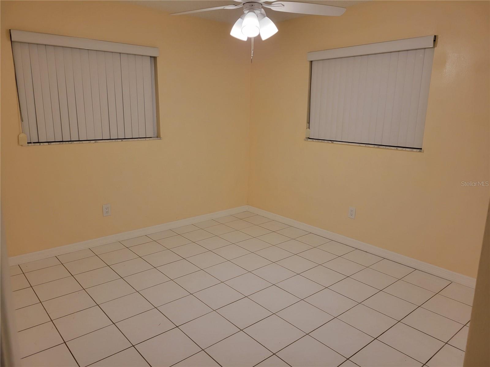 SHERWOOD MANOR - Residential Lease