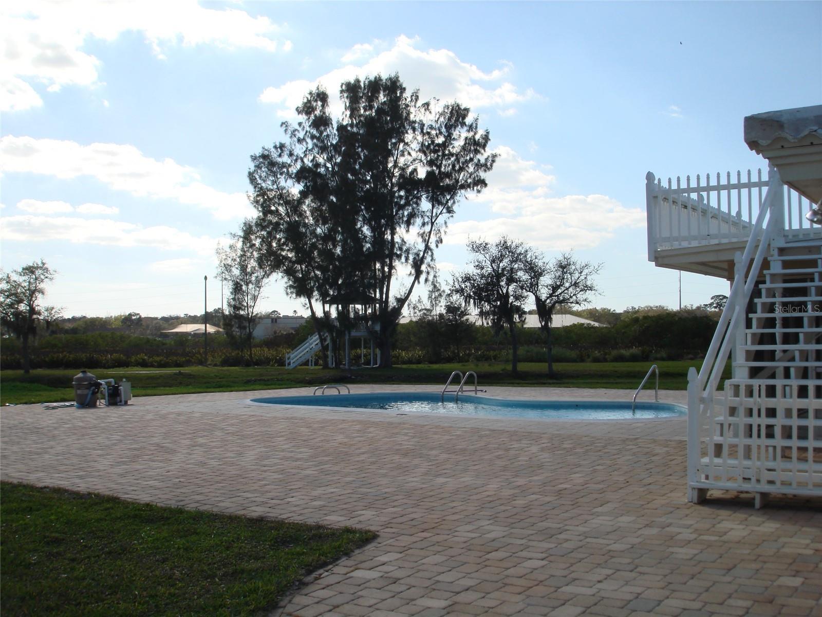 SHERWOOD MANOR - Residential Lease