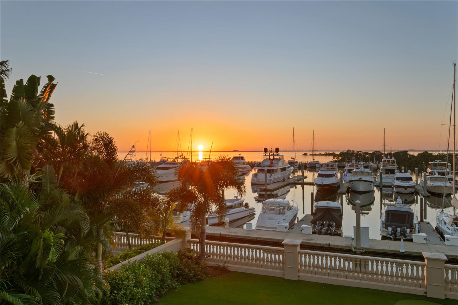 WESTSHORE YACHT CLUB PH 1 - Residential