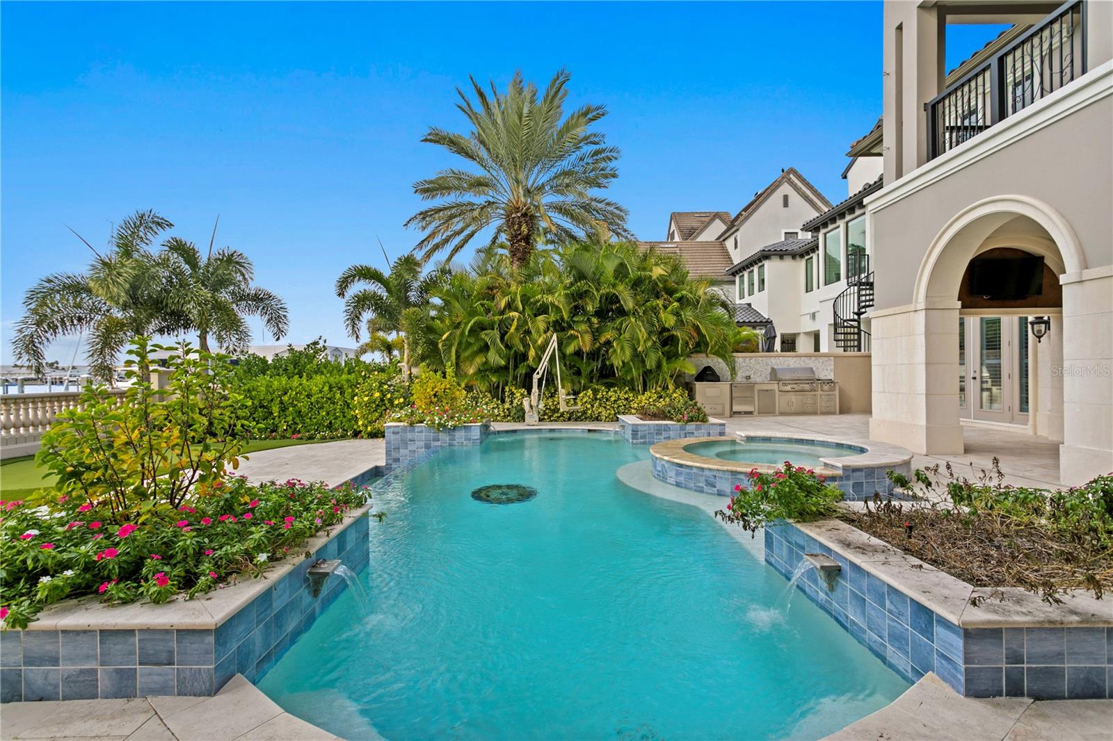 WESTSHORE YACHT CLUB PH 1 - Residential