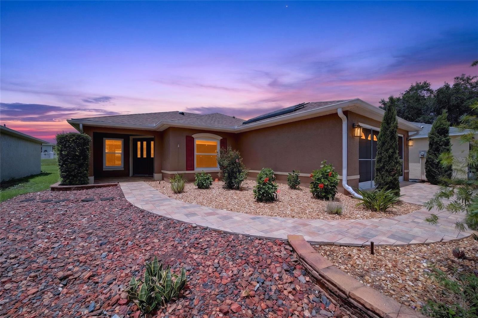 ON TOP OF THE WORLD - Residential