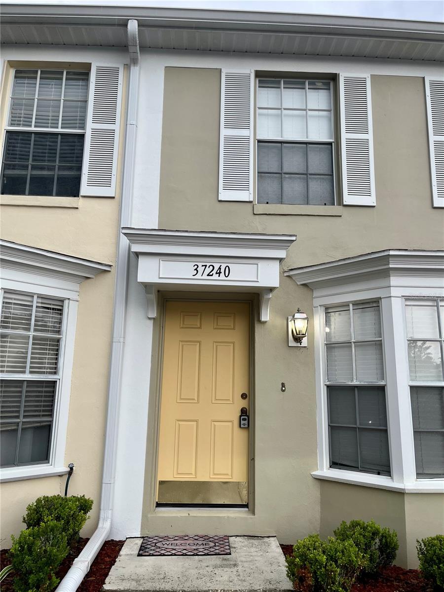 EMBASSY PARK TWNHMS CONDO - Residential Lease
