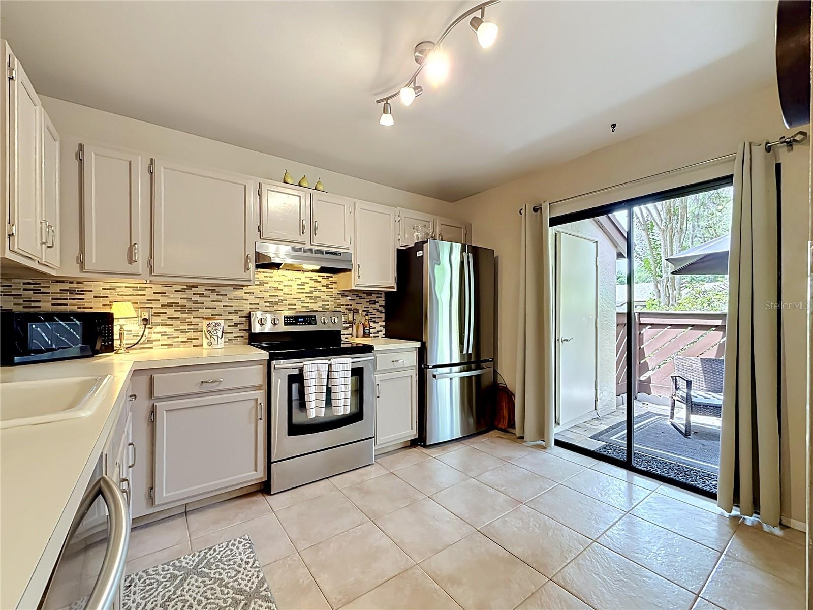 STRATHMORE GATE-EAST - Residential