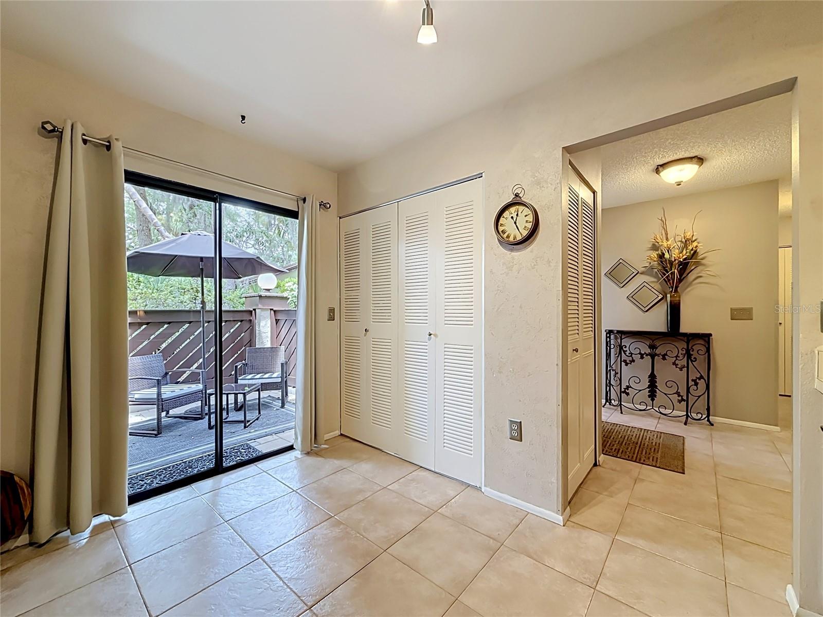STRATHMORE GATE-EAST - Residential