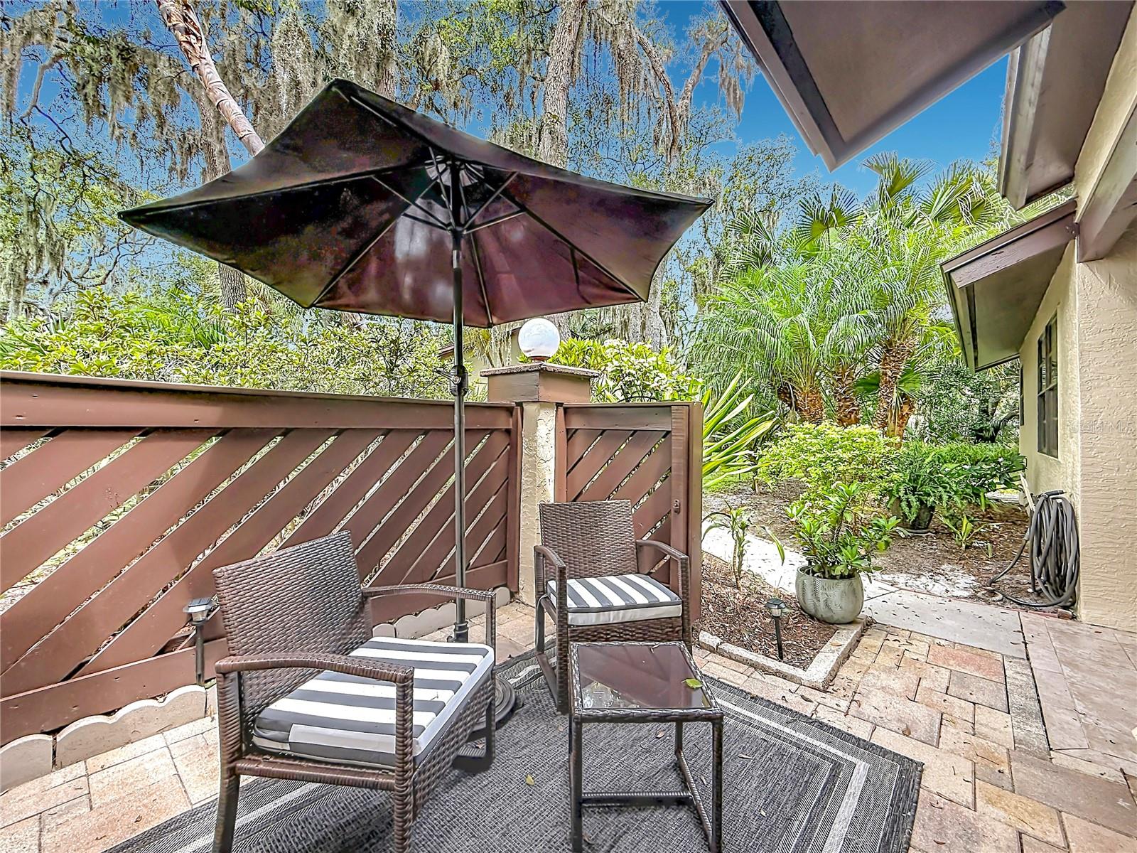 STRATHMORE GATE-EAST - Residential