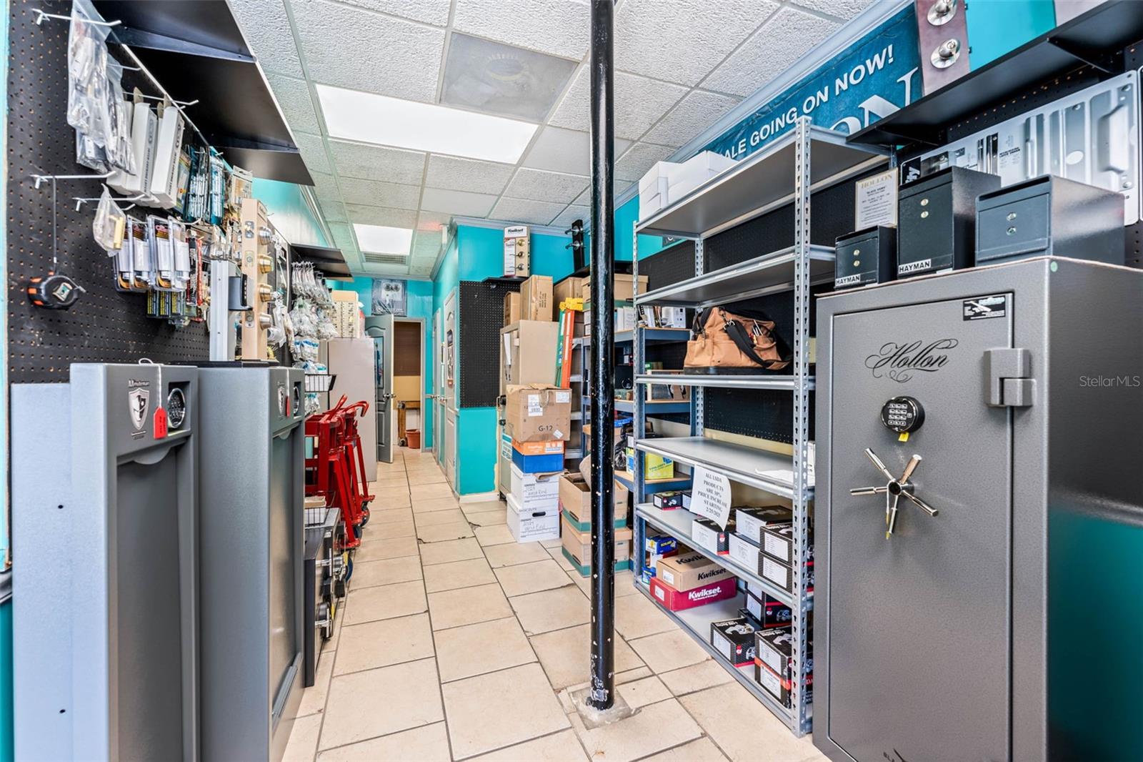 FRIES WINTER GARDEN - Commercial Sale