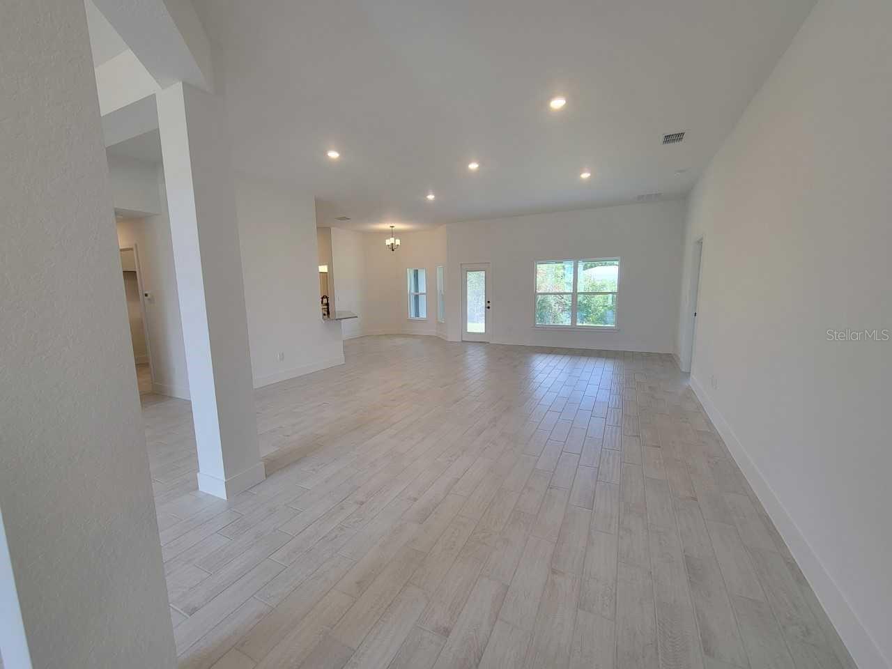 MARION OAKS UN 7 - Residential