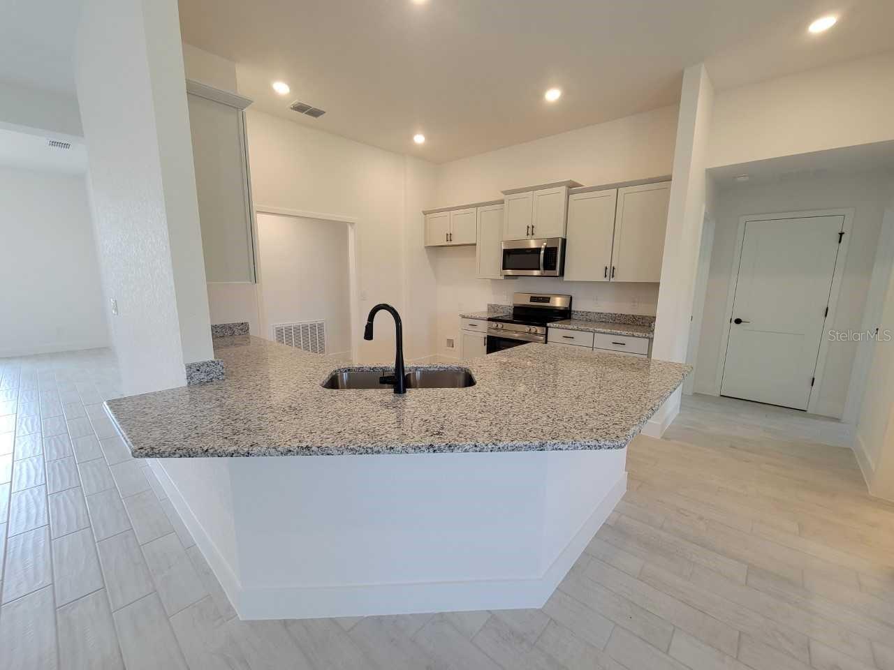 MARION OAKS UN 7 - Residential