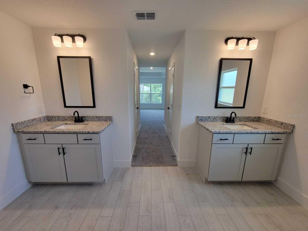 MARION OAKS UN 7 - Residential