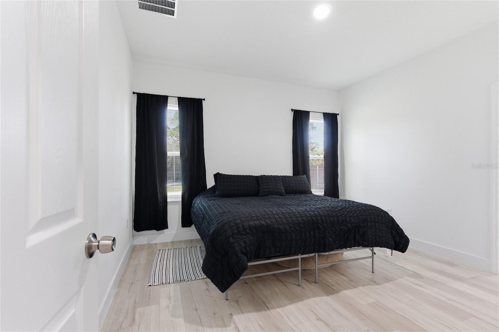 SILVER SPGS SHORES UN 35 - Residential