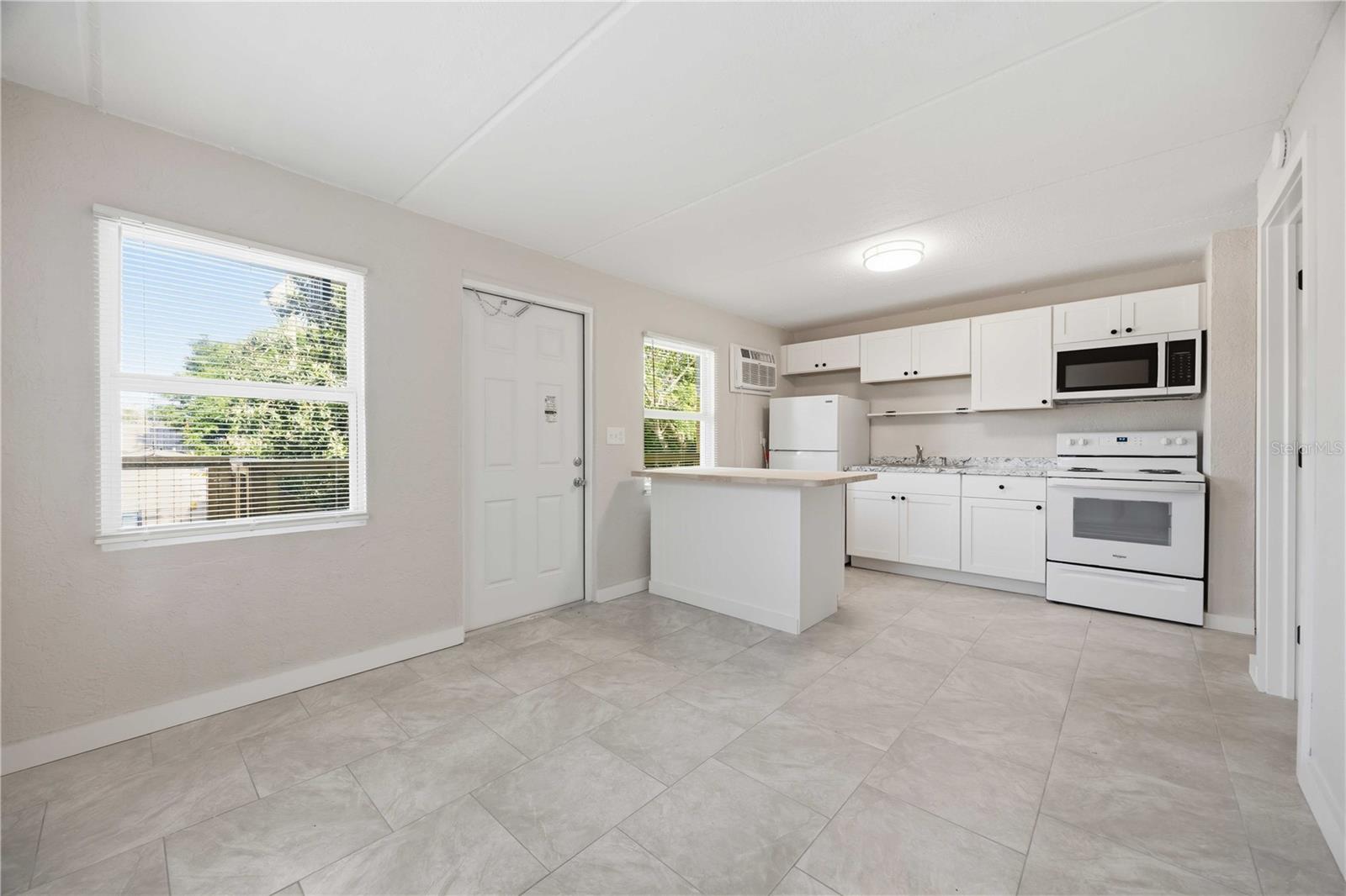 BAY STREET VILLAS - Residential Lease