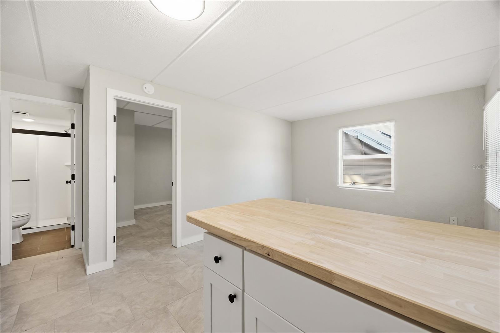 BAY STREET VILLAS - Residential Lease