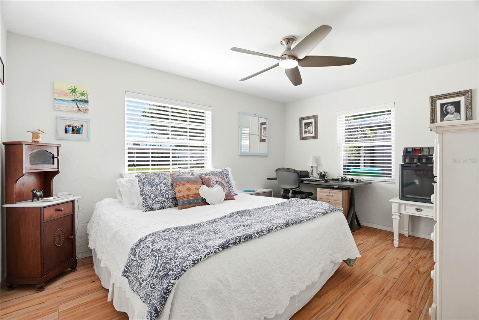 KENNETH CITY - Residential