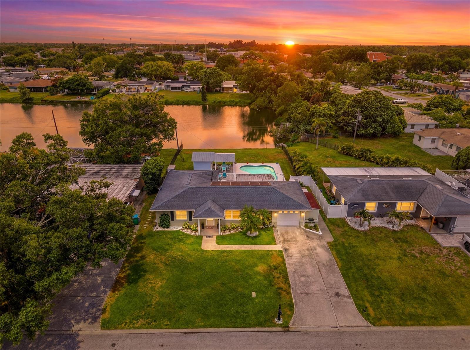KENNETH CITY - Residential
