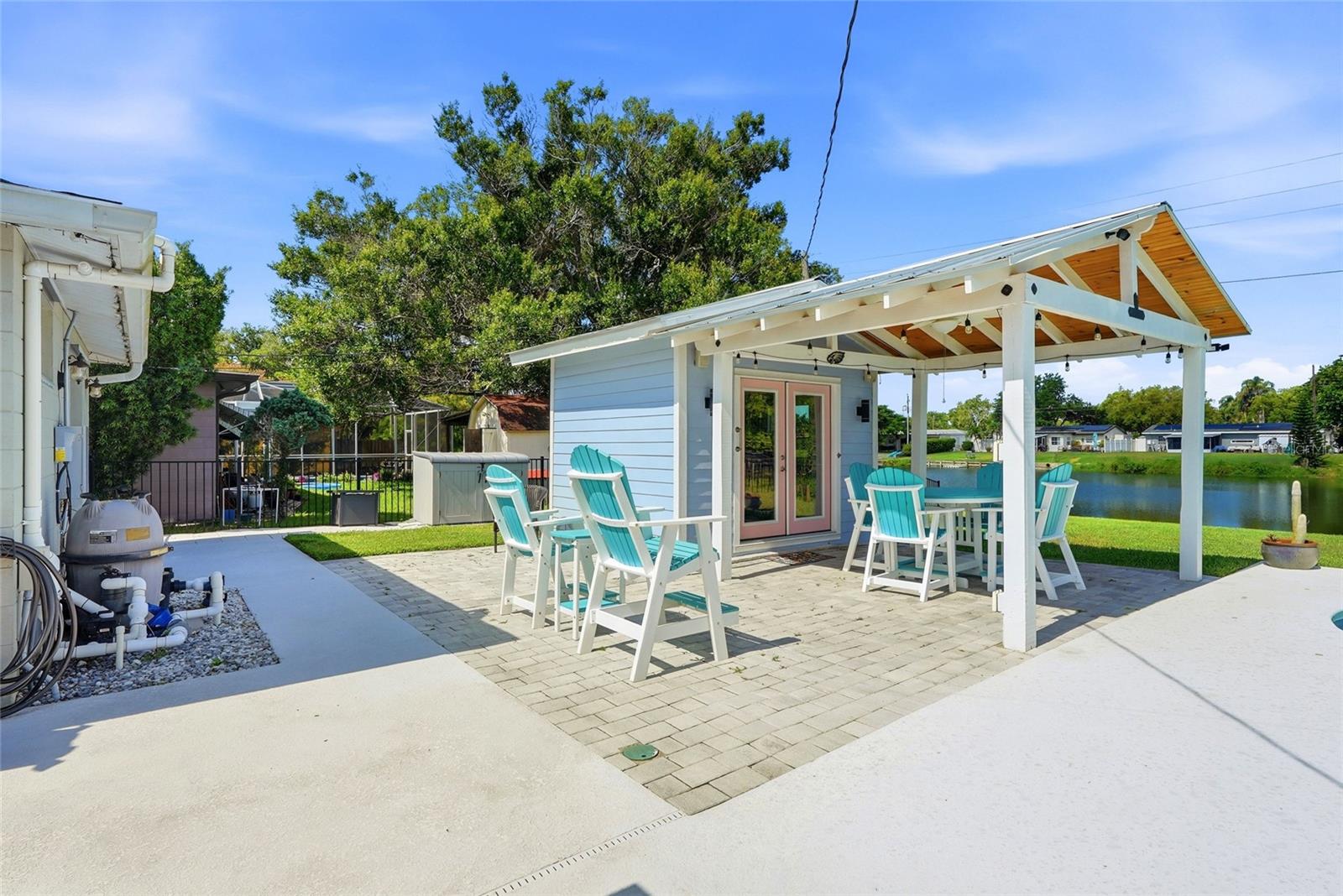 KENNETH CITY - Residential