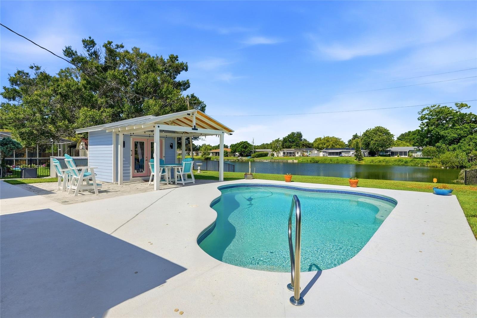 KENNETH CITY - Residential