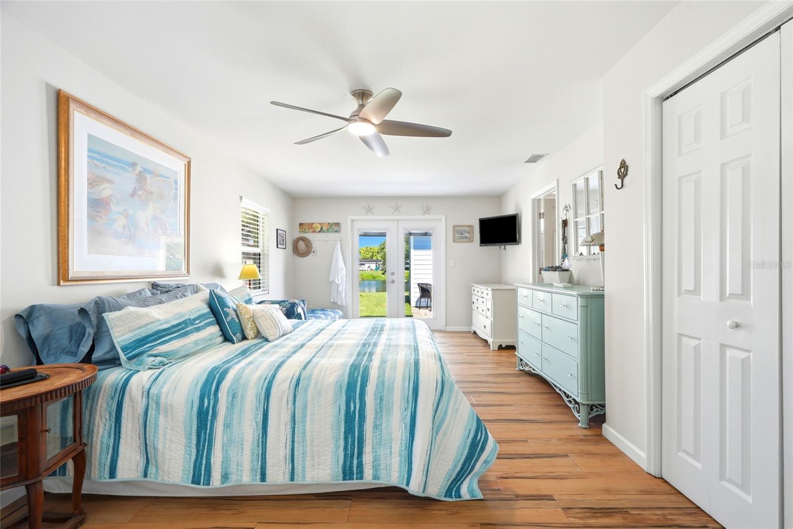 KENNETH CITY - Residential