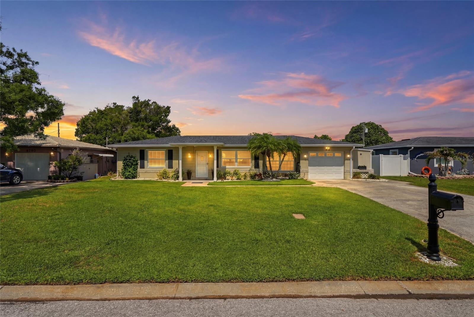 KENNETH CITY - Residential