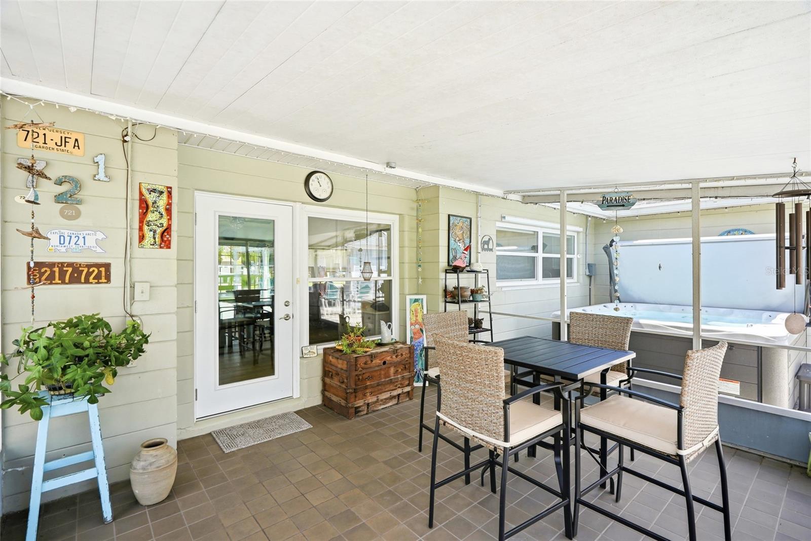 KENNETH CITY - Residential
