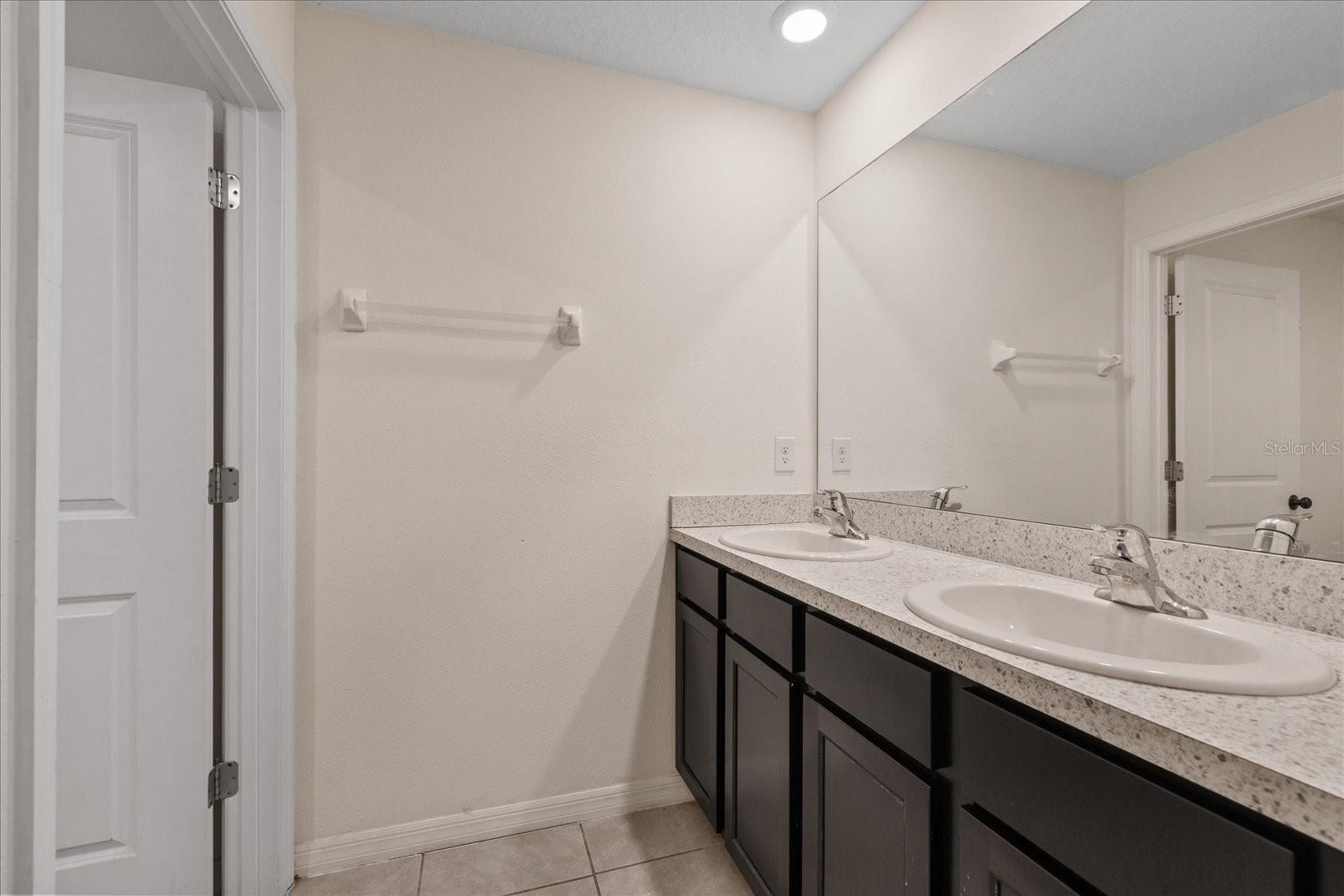 SUWANNEE LAKESIDE PH 2 & 3 - Residential